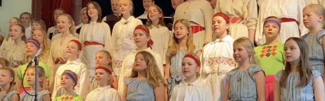 VIDEO > Hiiumaalt lähevad laulupeole kõik proovides osalenud koorid