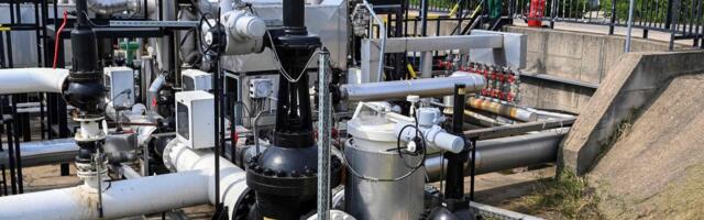 SÕJAPÄEVIK (1519. päev) | Orbán läheb ja kohe hakkab raha jooksma. Nafta muidugi ka