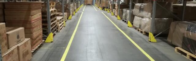 Kuidas tagada ohutus, kui tõstukid ja jalakäijad liiguvad samades tööruumides?