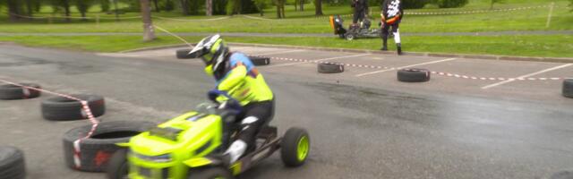 Tiit Sukk ja Kristjan Ojang kimasid Kundas murutraktoritega