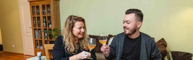 Täiuslik duo koduköögis: üks teeb söögid, teine valib veinid