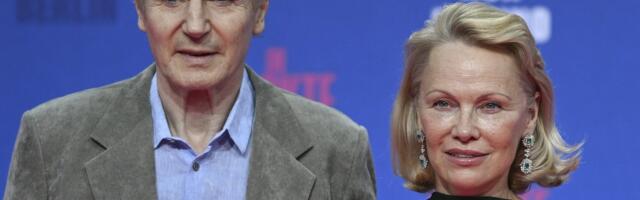 Pamela Anderson lükkas ümber väited, et tema suhe Liam Neesoniga on suhtekorraldustrikk_ ma olen autentne