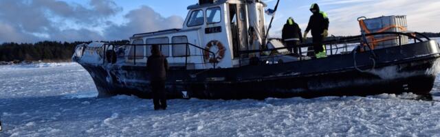 GALERII! Prangli vabatahtlikud merepäästjad rasketest jääoludest