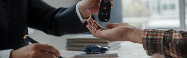 Plaanis on auto ostmine: kas valida laen või liising?
