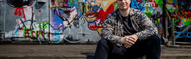 Londonis tegutsev muusik Mihkel Mäekalle: akordioniga saab nii ägedaid asju teha. Džässi mängida!