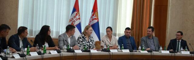 Pavkov potpisala ugovore sa 25 lokalnih samouprava