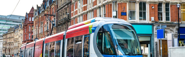 Suurbritannias võimaldab digisüsteem jälgida trammide liikumist ja reisijaid reaalajas