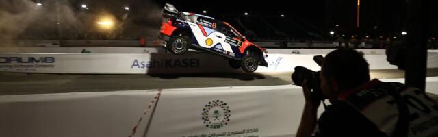 BLOGI JA FOTOD | Ajaloo esimese Saudi Araabia MM-ralli esimese kiiruskatse võitis Tänak!
