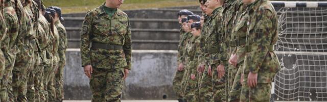 Evo koliko će muškarci služiti vojni rok: Generalštab predložio 4 meseca, Vučić potpisao da bude ovoliko