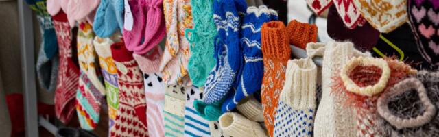 Tartus kogutakse Ukraina toetuseks kudumeid