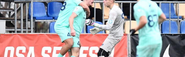 ФОТО: нарвский "Транс" дома проиграл "Курессааре" и упустил пятое место