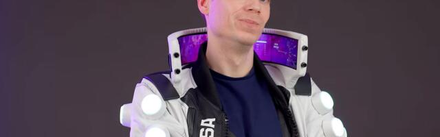 Cyberpunk 2077 cosplay jacket features a $1,200 flexible OLED collar that you can game on with a Steam Controller — dual Raspberry Pi 4s power the wearable tech