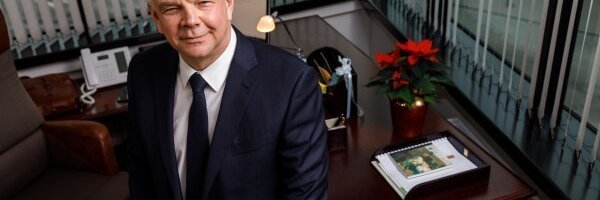 Suurettevõtja soovitab palkasid kärpida