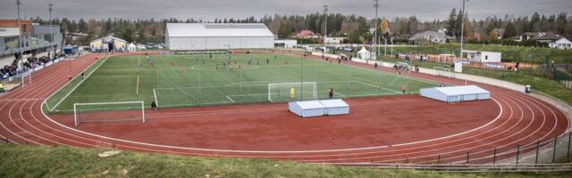 Eesti jalgpalliklubi kogukonnajuht lekitas spordipanustajatele siseinfot