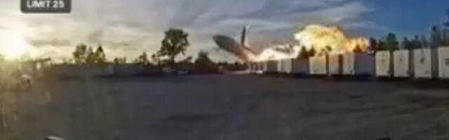 VIDEO: jube õudus USA-s – lennuk sõitis lennurajalt välja ja süttis põlema, palju hukkunuid ja vigastatuid