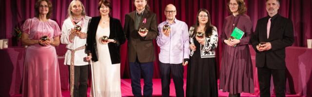 Kirjanduse aastaauhinnad 2025