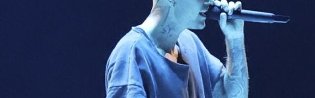 Justin Bieber andis Coachellal laisa kontserdi ja mängis publikule oma YouTube’i videoid. Esinemise eest teenis ta rekordilise summa