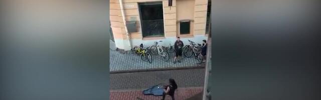 Pikajuukseline hevimees ja Eesti popmuusika! Kumb jääb peale?