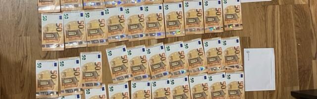 Politseinikud pidasid Tallinnas kinni kelmuses kahtlustatava naise