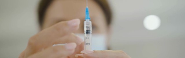 Reporter: Terviseamet: vaktsineerimised on loonud esimesed kindlaid märgid nakatumise vähenemisest