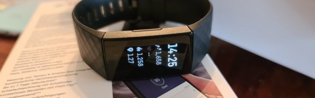TEHNIKAHINNANG | Uus aktiivsusmonitor Fitbit Charge 4 on mitme olulise uuendusega