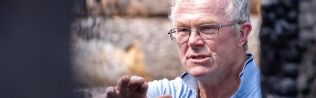 Legendaarne aednik ei anna alla: „Tulekahju hävitas elumaja, aga kasvuhoones saan ju elada!“