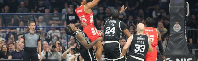 Grobari prekinuli večiti derbi, vređali suprugu Nebojše Čovića, reagovao i kapiten