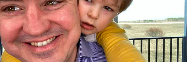 KLÕPS: TAAVI RÕIVAS avaldas värske perefoto, kus kõik lapsed on peal