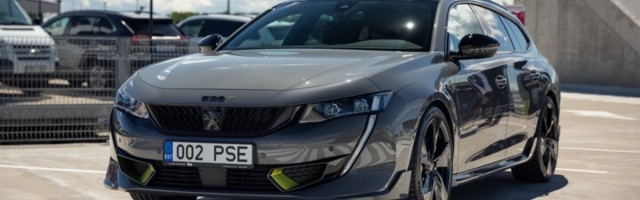 Uhked fotod: Peugeot esitles Eestis oma seni võimsamaid seeriatootmise autosid