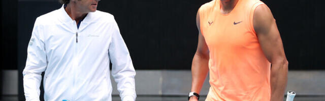 Swiatek palkas liivahooaja eel appi endise Nadali juhendaja