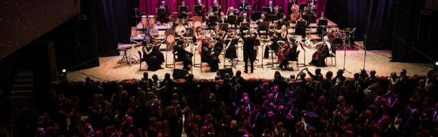 Vanemuises toimus glamuurne aastalõpuball