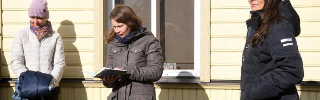 „AIALUULE” PÄRNU TÄNAVATEL, RAAMATUS, MÕTETES