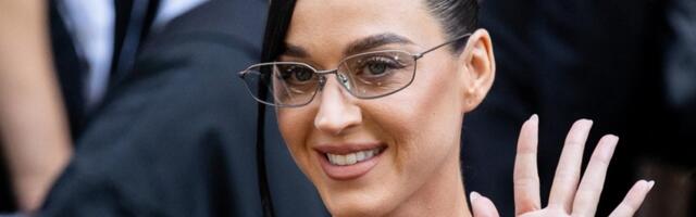 VIDEO | Hirmus kogemus! Katy Perry oleks hiidliblikaga ratsutades peaaegu rahvamassi kukkunud