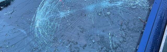 Üks jääpurikas võib maksta tuhandeid eurosid. Ekspert selgitab, kes talviste kahjude eest vastutab