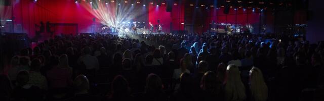 FOTOD | Alen Vezikot tervitas suurel sünnipäevakontserdil fännihord