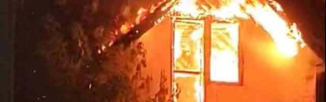 Provalio u kuću, opljačkao i mučio ženu, pa zatim podmetnuo požar