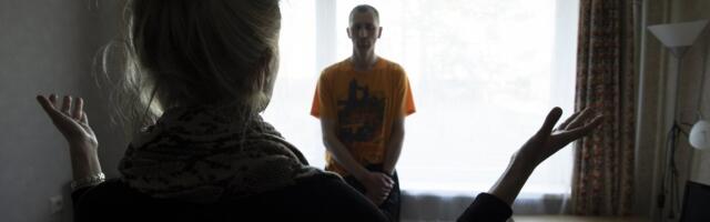 FAKTIKONTROLL | Kas Martin Helmel on õigus, et valitsus kärbib naiste varjupaikade rahastust?