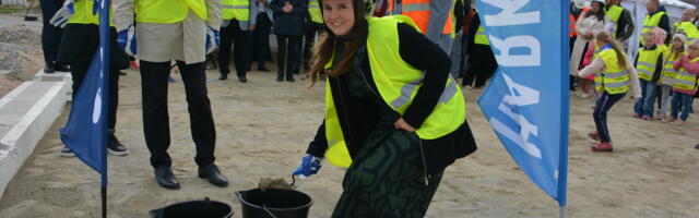 Tiskre kool sai nurgakivi