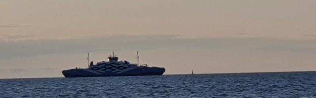 Parvlaev Tõll teeb Tallinna lahel proovisõite
