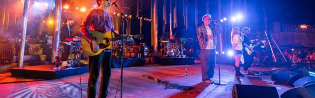 Raadio Elmar kuulajad valisid välja aasta parimad lood. Esikohale jõudsid Vaiko Eplik ja nublu