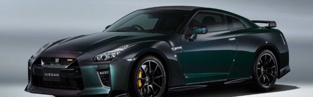 Nissan avalikustas kaks GT-R-i erimudelit