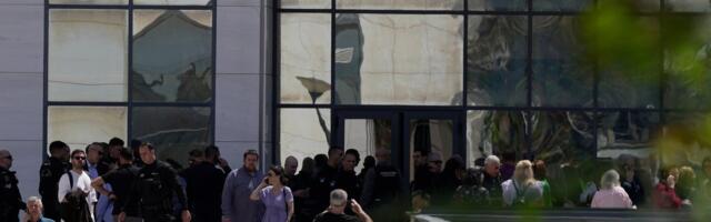 Ateenas avas 89-aastane mees kahes kohas tule ja haavas viit inimest