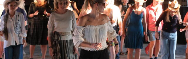 HIIU KANTRI 2025 | Sõru sadam täitus tõelise kantrimeluga