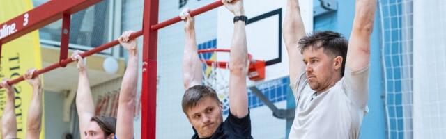 DELFI VIDEO | „Kuidas karastus teras!“ Motoässad näitasid rippumises taset, Hugo Toomil läks kehvemini