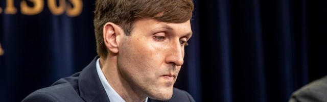 Valitsus arutab, kas toetada piirangutest räsitud firmasid, aga midagi veel ei lubata