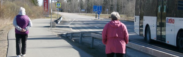 Suurem osa Jõhvi-Toila rattateest lülitati pikale ooterežiimile