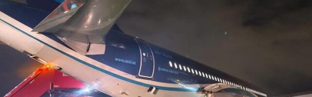 Peterburis sõitis hädamaandumise järel rajalt välja Aserbaidžaani reisilennuk. Kannatanuid ei ole