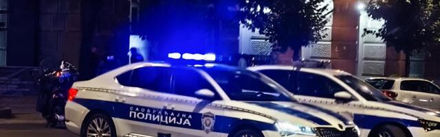 RUS OSTAO BEZ OKA, IZBOLA GA DEVOJKA MAKAZAMA?! Novi jezivi detalji napada ispred tržnog centra u Beogradu: Uznemiravao žrtvu, svađa prerasla u KRVAVI SUKOB