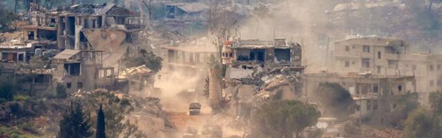 Lõuna-Liibanoni elanikud otsivad satelliidifotodelt oma kodumaju. Enamik külasid on hävitatud