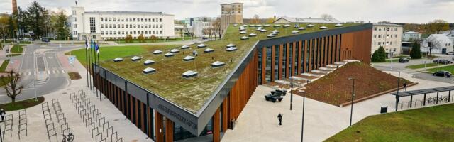 Rakvere uus kikilips. Erinevalt teistest linnadest tekitas riigigümnaasiumi rajamine siin teravaid vastuolusid